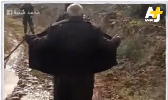 رفتار شجاعانه پیرمرد فلسطینی برابر سربازان اسرائیلی
