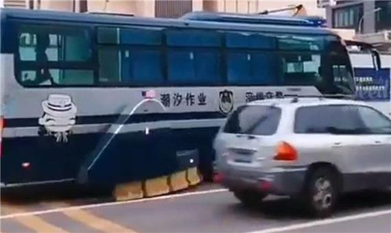 طراحی اتوبوسی که با یک تیر دو نشان می‎زند