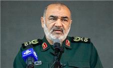 فرمانده سپاه: پیشوای ایران اسلامی مورد حملات مستقیم دشمن است