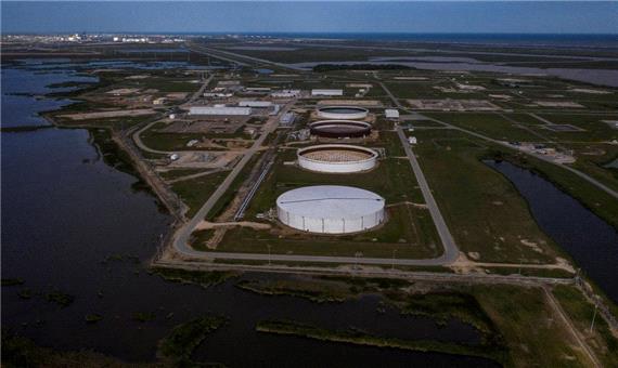 آمریکا 45 میلیون بشکه نفت دیگر از ذخیره‌سازی‌های راهبردی برداشت می‌کند