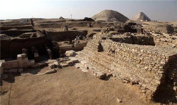 باستان شناسان نزدیک به 300 مومیایی مصری را در تونلی زیرزمینی کشف کردند