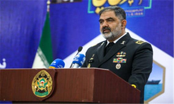 امیر ایرانی: تجهیزات نیروی دریایی را خودمان می سازیم