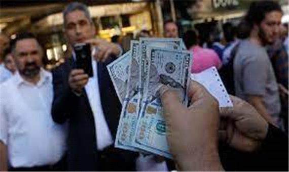 کیهان: بانک مرکزی پرداخت ارز سهمیه‌ای را متوقف کند