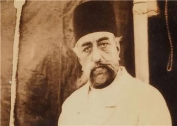 سفر در زمان؛ عکس یادگاری مظفرالدین شاه، خواجه و پرندۀ شکاری