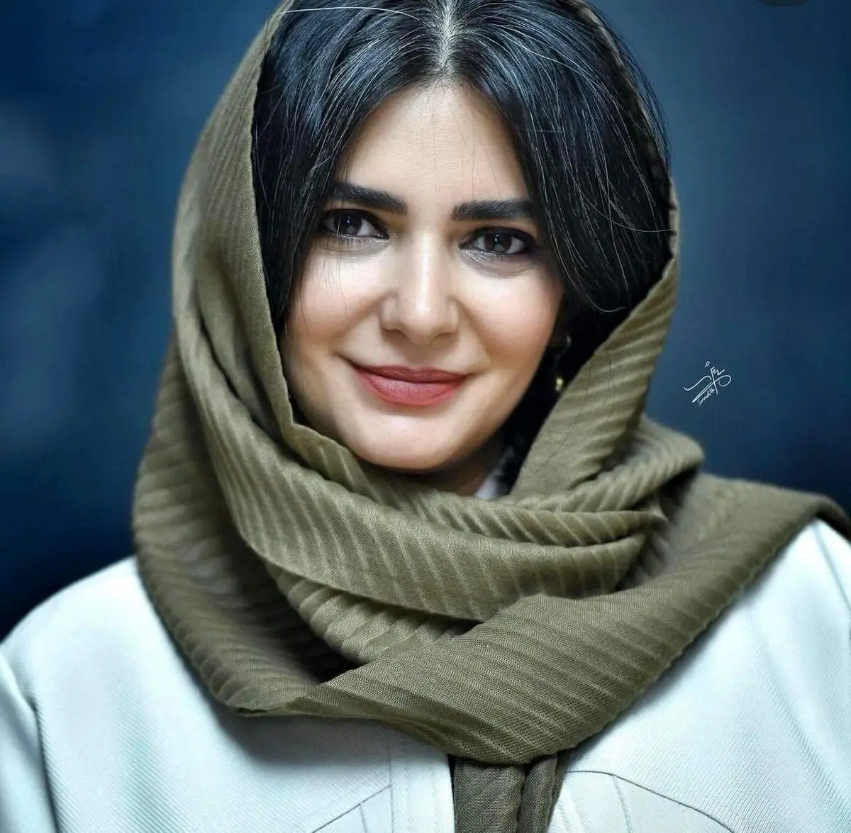 چهره ها/ عکس‌های داغ و تازه لیندا کیانی در سرای عامری‌ها