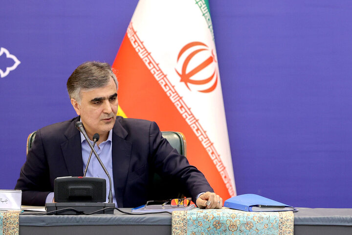خوش خبری فرزین؛ شرایط اقتصادی در ۶ ماهۀ دوم سال بهتر می‌شود