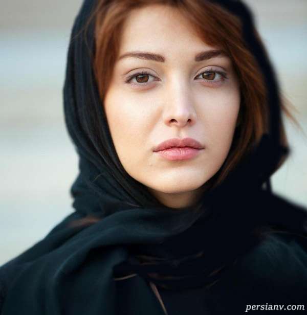 روشنک گرامی : همه فکر میکنن من معتادم!
