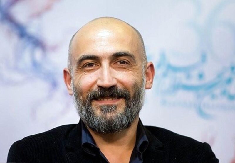 ویپ کشیدن هادی حجازی فر وسط برنامه قیاسی!