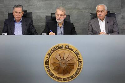 گفتگوی ۳ ساعتۀ لاریجانی با اعضای اتاق بازرگانی