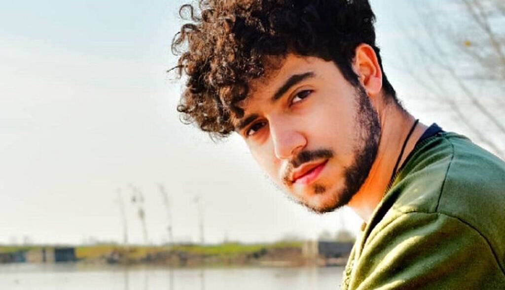 سخنان تلخ شروین حاجی پور در مراسم تشییع پدرش
