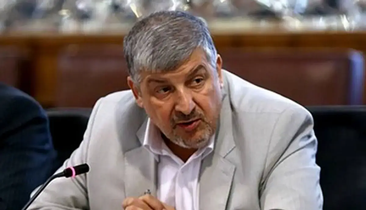 حقیقت‌پور: هیچ‌کس حق ندارد از رهبری جلو بیفتد و هیچ کسی نباید عقب بماند