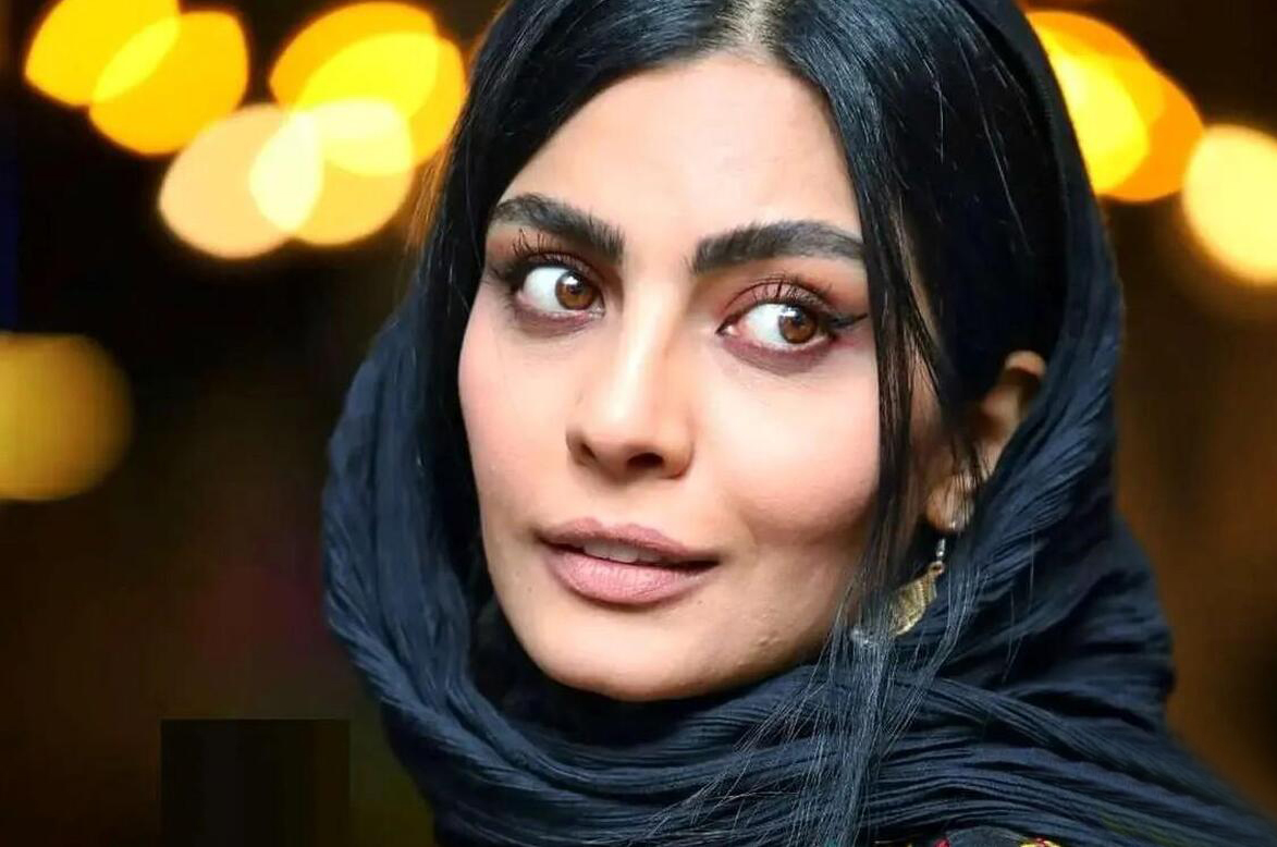 چهره ها/ سلفی جدید صحرا اسداللهی با یک استایل پاییزی