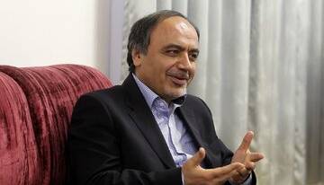 پاسخ مشاور سابق روحانی به کیهان: هر صدای عقلانی را با برچسب دشمنی و غرب‌زدگی خفه کرده‌اید