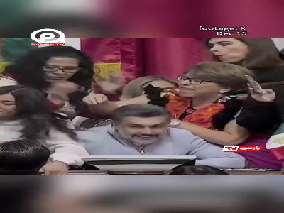 گیس و گیس‌کشی و هرج‌ومرج در پارلمان مکزیک!