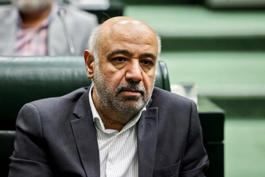 وزیر ‌کار: در تلاشیم‌ تا قیمت کالاهای اساسی ثابت بماند