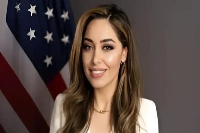 شهروند ایرانی-آمریکایی دستیار وزیر خارجه آمریکا شد