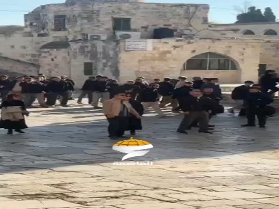 تعرض ده‌ها شهرک‌نشین اشغالگر صهیونیست به مسجد الاقصی