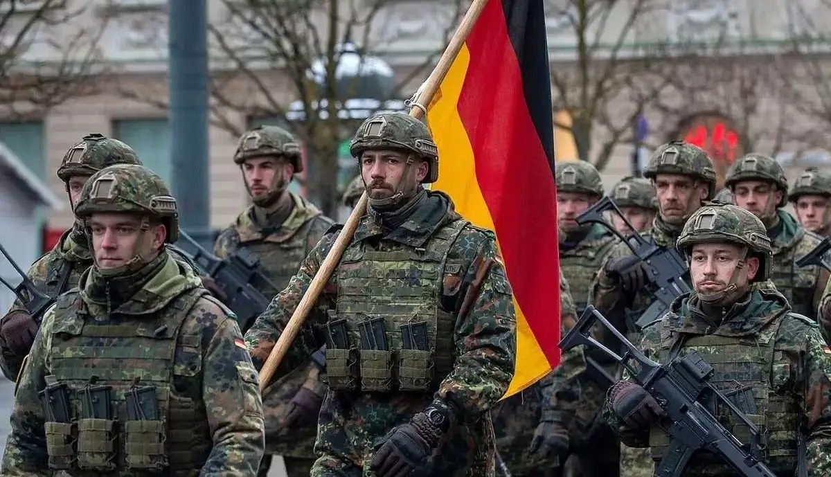 روایتی از رابطه فقر و گسترش توان نظامی در آلمان