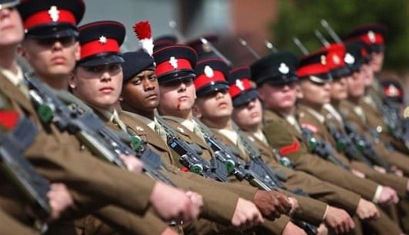 انگلیس طرح جدید خدمت سربازی را اجرا می‌کند