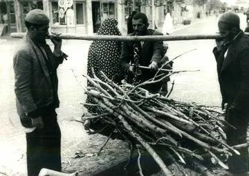 آخرین هیزم فروشان تهران/ تصاویر