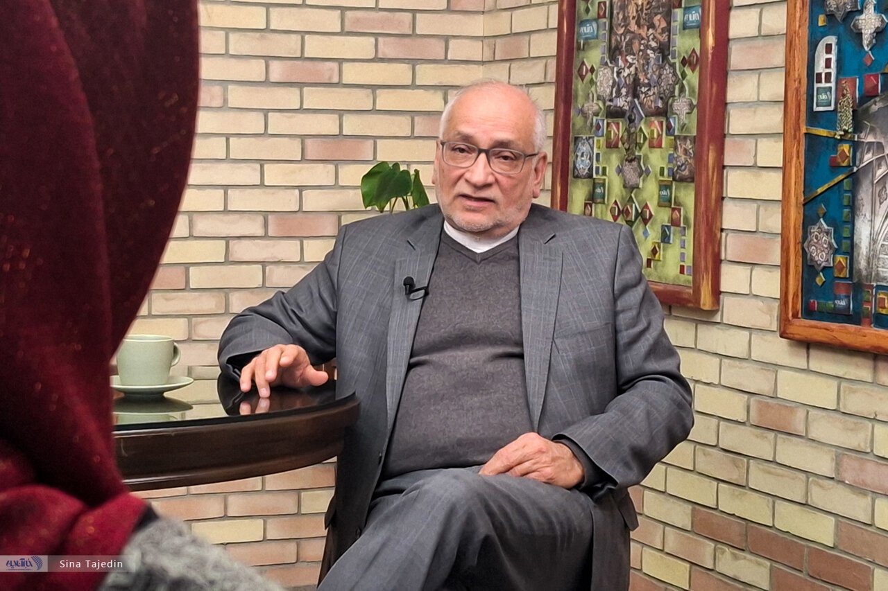 مرعشی: نظام جمهوری اسلامی با خواسته‌های اکثریت حداقل ۷۰ درصد امروز مردم ایران سازگار باشد.