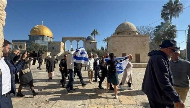 ده‌ها شهرک‌نشین افراطی به مسجد الاقصی یورش بردند