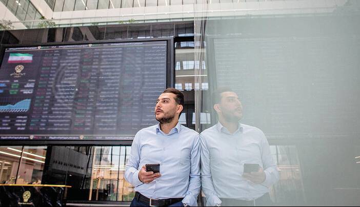 پیش‌بینی بورسِ فردا «سه‌شنبه»؛ غلبه ریسک‌گریزی بر بازار سهام