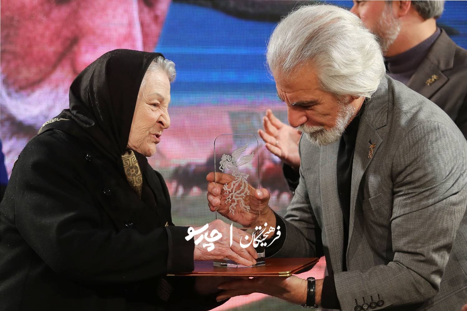 اخبار محرمانه