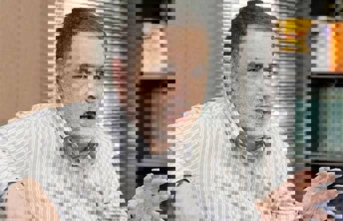 ایمانی: تضعیف وزارت خارجه خراب کردن ویترین نظام است/ برخی آگاهانه عراقچی را هدف گرفته‌اند