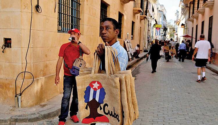 براندازی آمریکایی در کوبا با گرسنگی