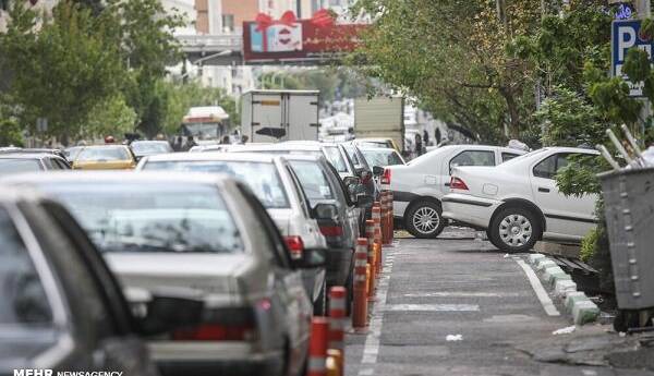 شکاف قیمتی و عطش بازار خودرو؛ چرا تقاضا کاهش نمی‌یابد؟