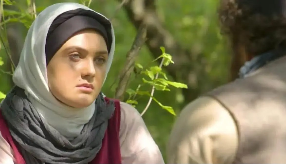 عکس دونفره بانوی سوجان در پشت صحنه یک نمایش