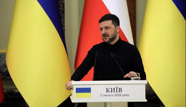 زلنسکی: نشست سه‌جانبه روسیه، اوکراین و آمریکا ظرف ۱۰ روز آینده برگزار می‌شود