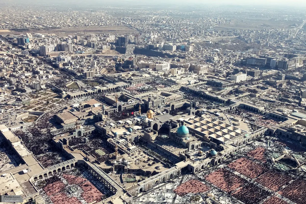 سفر به ایران قدیم؛ نمایی از شهر «مشهد» از بالا و در دهه ۵۰