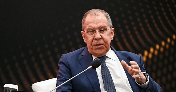 لاوروف: آمریکا و ایران باید گفتگوها را ادامه دهند