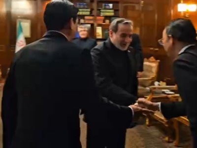 دیدار رئیس شورای مشورتی معاون نخست وزیری تایلند با سید عباس عراقچی