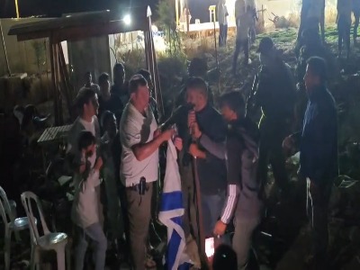 حمله شهرک نشینان صهیونیست به منازل فلسطینیان در الخلیل
