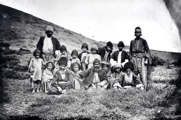 سفر به ایران قدیم؛ کاروان «کودکان خر سوار» در دوران قاجار