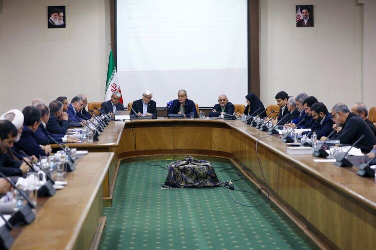 تاکید رئیس‌جمهور بر تقویت تاب‌آوری ملی و مشارکت عمومی در تداوم اداره کشور