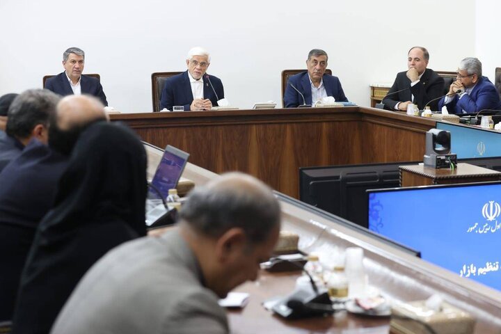 عارف: ایران در حوزه بین‌الملل، قانون‌گراست اما از حقوق خود کوتاه نمی‌آید