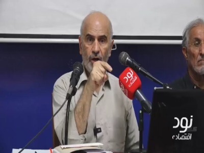 فرشاد مومنی: با وجود شعارهای ضدامپریالیستی، اقتصادمان روزبه‌روز به خارج وابسته‌تر شد