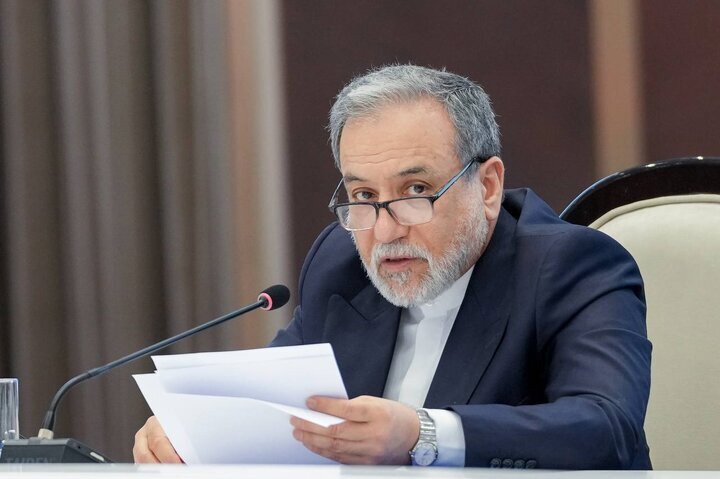 واکنش عراقچی به پیمان مکه: کشورهای منطقه از آمریکا قطع امید کردند | آخرین خبر