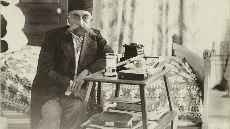 سفر در زمان؛ همراهان مظفرالدین شاه با ژست شکار پلنگ در شکارگاه