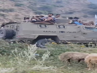 استقبال کودکان یمنی از ورود ارتش این کشور و انصارالله به مناطق آزاد شده