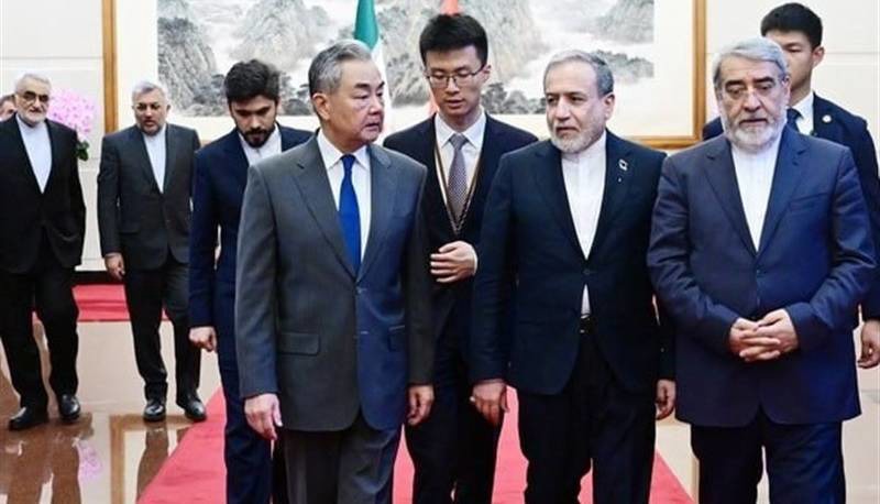 عراقچی در دیدار با همتای چینی: در نظم جدید منطقه‌ای جایی برای حضور نیروهای بیگانه وجود ندارد