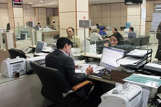 اصلاح ساختار اداری؛ راهکار کاهش ۱۲۰ هزار میلیارد تومانی هزینه‌های دولت