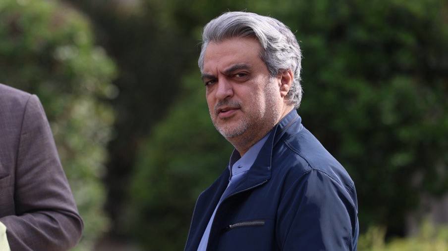 واکنش مدیر کل تولیدات رسانه‌ای دفتر پزشکیان به صادرنشدن ویزای آمریکای تیم رسانه‌ای رئیس‌جمهور
