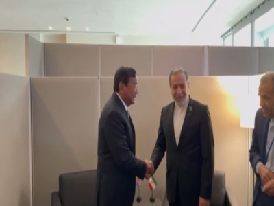 دیدار عراقچی و وزیر خارجه کامبوج