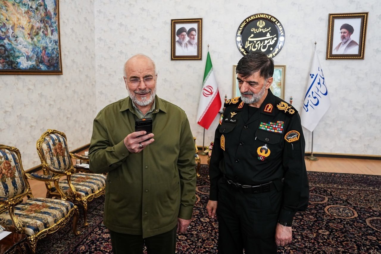 گفت‌وگوی بی‌سیمی قالیباف با پرسنل فراجا