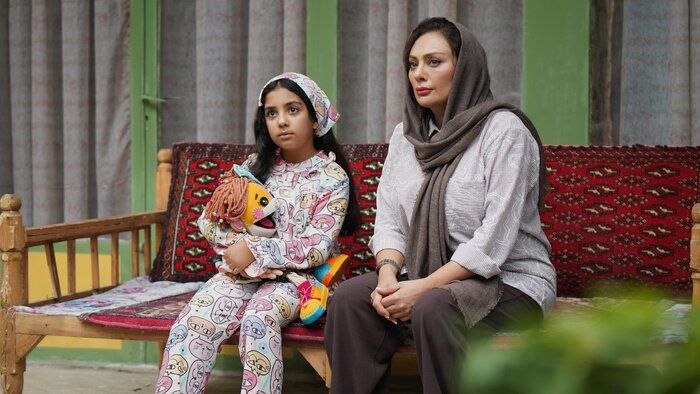 «من جاسوزنی نیستم» سانس فوق‌العاده گرفت